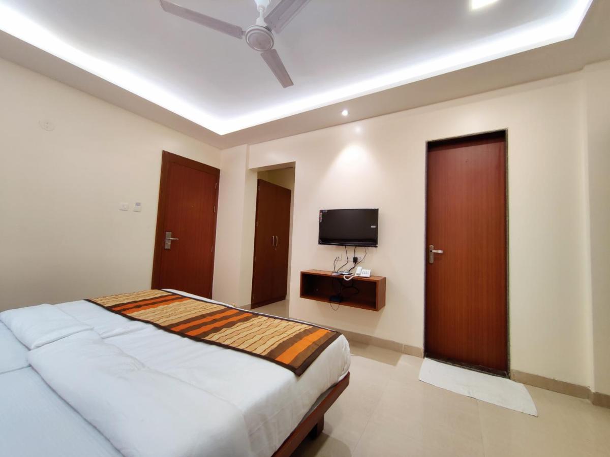 Serenity By Monarch, Baner Pune Meribel Village ภายนอก รูปภาพ